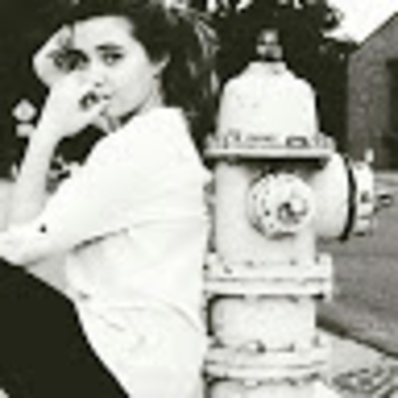 Meet your Posher, Bailsofleavesn - Picture 1 of 1